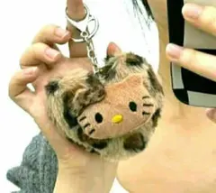 ハローキティ❤️マスコットキーホルダーヒョウ柄日焼けキティチャーム豹柄