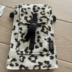 【9様は⭐︎専用】KiU サコッシュ　レオパード柄