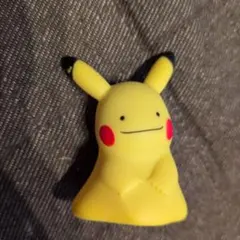 ポケモン フニフニマスコット3 シークレット ピカチュウ　へんしんメタモン
