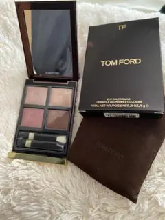 TOM FORD アイ カラー クォード 42A