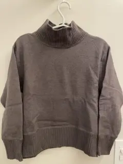 【MHL.】タートルネック ニットセーター グレー