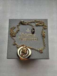 未使用品 Vivienne Westwood ゴールドネックレス