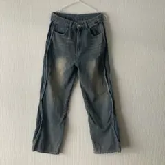 新品　美品　デニム　ダメージジーンズ