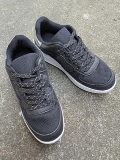 【最終価格】ブラック カジュアルスニーカー