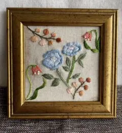 花の刺繍フレーム　秋冬の気配