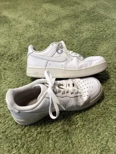 Nike Air Force 1 ホワイトスニーカー