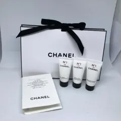 シャネル N°1 de CHANEL サンプル　ギフトボックス　セット　I069