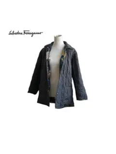 ★ サルヴァトーレフェラガモ　裏花柄総柄　キルティング　ジャケット　ミディ丈