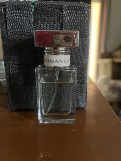 Ralph Lauren ROMANCE 香水のサムネイル