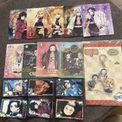 鬼滅の刃 マグネットステッカーセット 15枚とキーホルダー付き