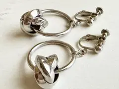 未使用 シルバーカラー フープ輪っか シルバーカラー 個性派揺れるイヤリング