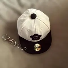 マリークワント　キャップ型ポーチ　キーホルダー