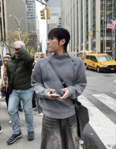 【美品】DISCERNMENT サイドモックカッシュニット