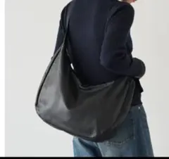 russet ラシット　ソフトレザーラウンドビッグショルダーバッグ　ゴールド