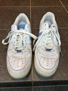 NIKE AIR FORCE 1 ホワイト ライトブルーのサムネイル
