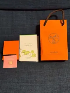 HERMES ティンティッド リップバーム・オードトワレ サンプルセットのサムネイル