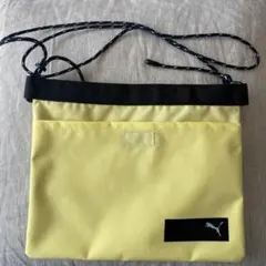 PUMA イエロー ショルダーバッグ サコッシュ