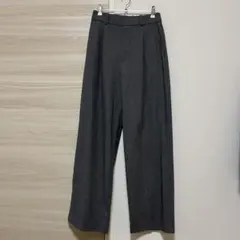＊3/25限定セール＊ユニクロ　タックワイドパンツ　グレー　Sサイズ