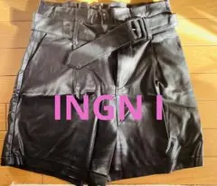 ブラックレザーショートパンツ（ハイウエスト）イングINGN I 革ショートパンツ