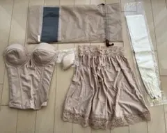 ノバレーゼ　ショートビスチェ＆ヘムガードル　セット ノバレーゼ ショートビスチェ＆ヘムガードル セット