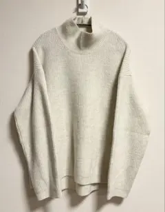 UNIQLO スフレヤーンモックネックセーター　Lサイズ