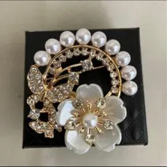 パール×蝶と花のブローチ ゴールド ラインストーン 入学式 卒業式 プレゼント