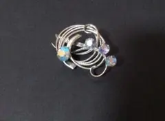 B349　ブローチ　ヴィンテージ　ラインストーン　シルバー