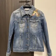 RED VALENTINO 刺繍入りデニムジャケット 38のサムネイル