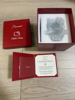 最終値下げ！！新品未使用•箱付き】Baccarat キティちゃん - メルカリ