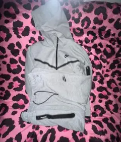 旧型NIKEテックフリースセットアップグレー　uk drip