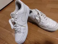 U*A様 Nike ホワイト スニーカー 24.5cm