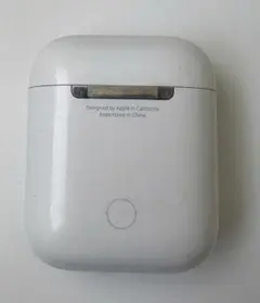 AirPods 充電ケース (第1世代・第2世代対応) A1602のサムネイル