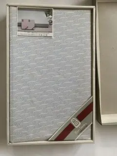 カルダンのシーツ　140x240 新品・シミ多あり