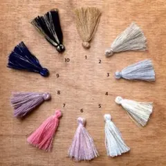 【即日発送可】no.31 割引あり！コットン ミニタッセル 金糸入り