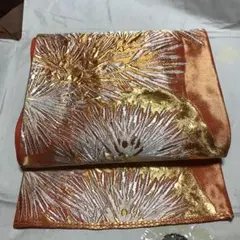 オレンジ　光沢あり　帯