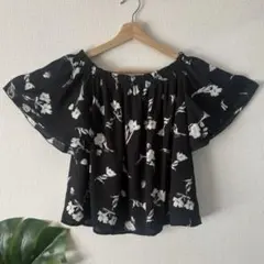 INGNI 花柄 オフショルダー 半袖 トップス