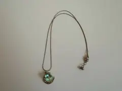 月形ペンダントネックレス 緑色