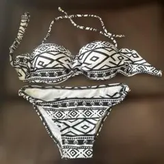 新品　水着4点セット　エスニック柄