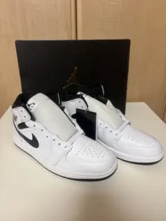 Nike Air Jordan 1 MID新品未使用ホワイト/ブラック