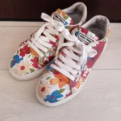 miumiu スニーカー