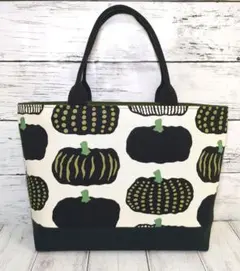 ハンドメイドトートバッグ　お散歩バッグ　サブバッグ　北欧　かぼちゃ柄