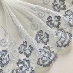 ブルーグレイカラーのお花刺繍チュールレース　1.3m　ハギレ　 N-444