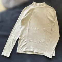 ハイネックtシャツ