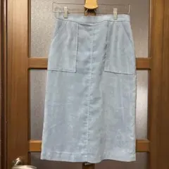 スエード風ライトブルータイトスカート