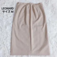 【美品】レオナール　ベージュ　カシミヤ混　ウール混　膝丈スカート ストライプ Mのサムネイル