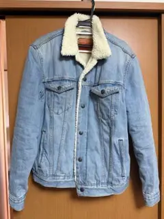 Levi's ボア襟 デニムジャケット Mサイズ