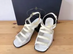 プラダPRADA ホワイト　ヒール　サンダル36