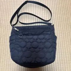 ベルメゾン　キルティングショルダーバッグ　ミッキーモチーフ