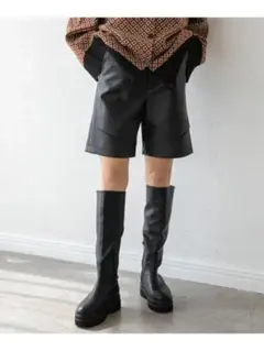 JEANASIS Vレザースリットショートパンツ サイズ Fブラック　ジーナシス