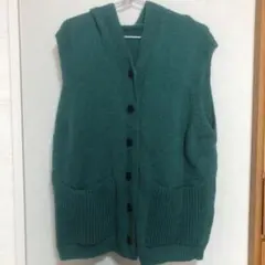グリーン フード付き ニットベスト